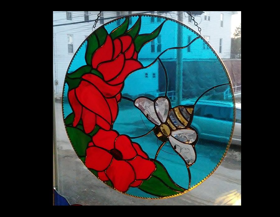 flowers_with_bee_blk_bg