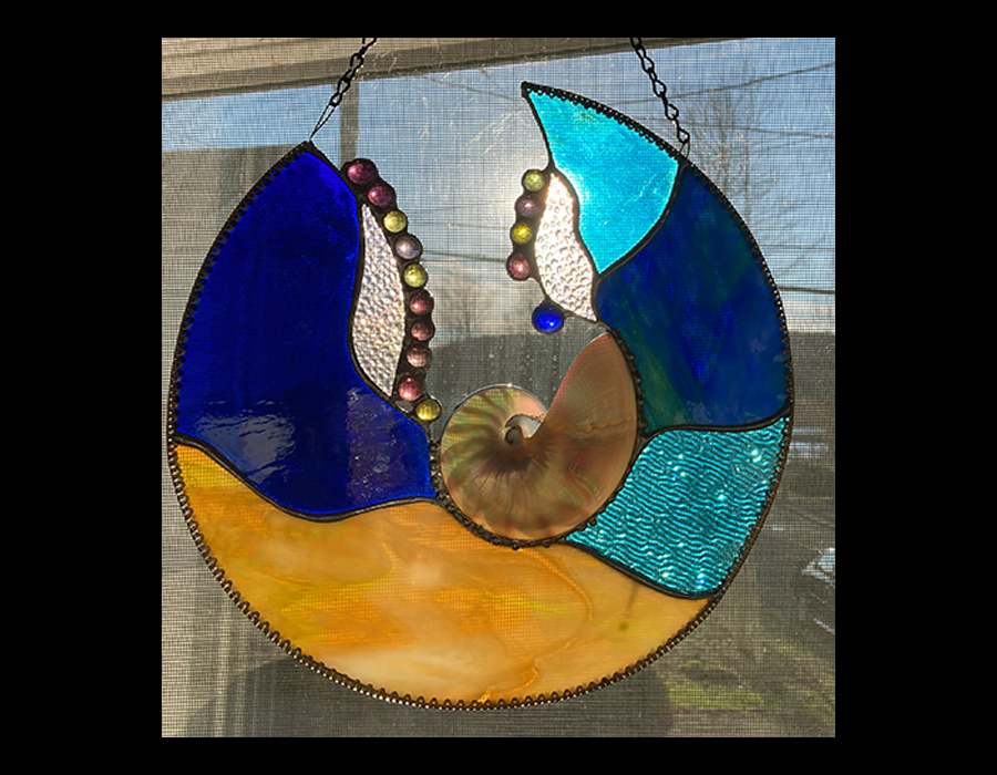 seashell_blk_bg